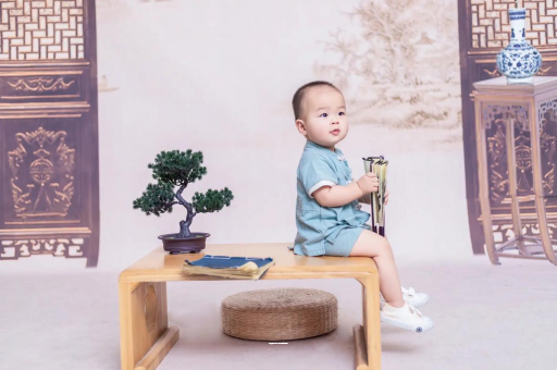 七台河宝宝掉头发是怎么回事